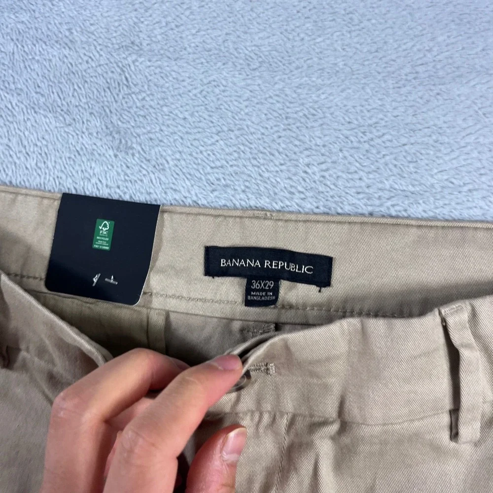Banana Republic Mens Chino Pants Tan Khaki Straight Leg 36x29 NWT 1768308
